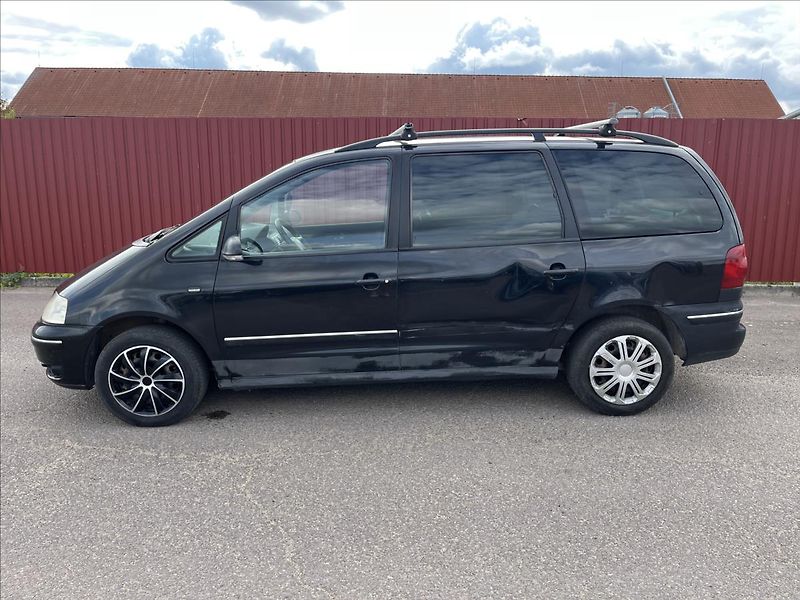 Volkswagen Sharan 1,9 TDi ROZVODY TAŽNÉ STK 4/28 - fotka 4 z 31