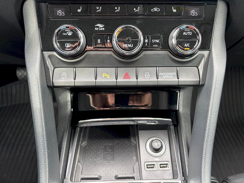 Škoda Kodiaq (2019) 2.0 TDI 140kW 4x4 DSG Nez.Top. - fotka 28 z 35