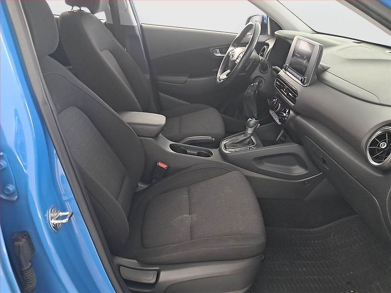 Hyundai Kona (2021) 1.0 T-GDI, Automat, Tempomat - fotka 9 z 17