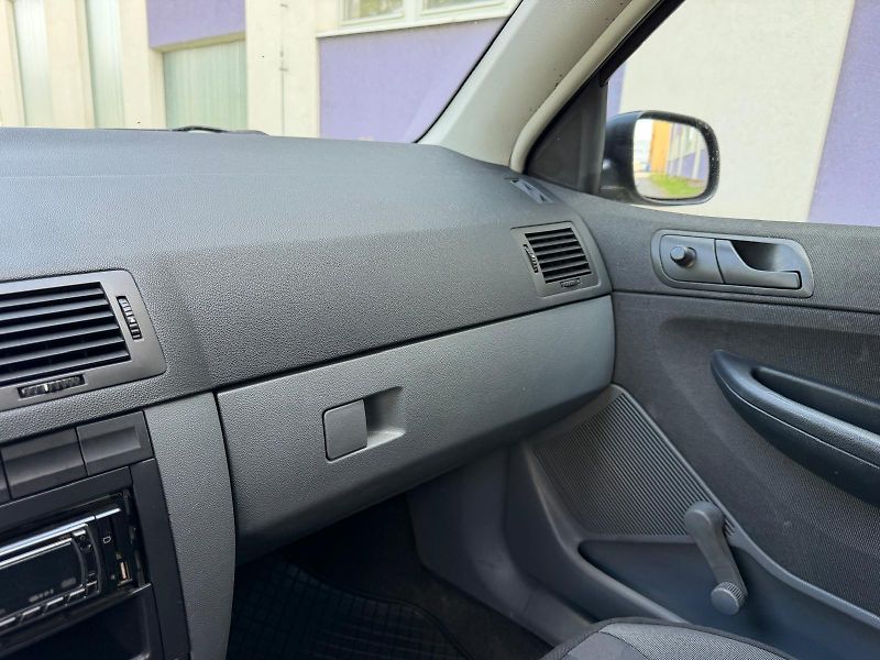 Škoda Fabia 1,2 HTP - fotka 21 z 22