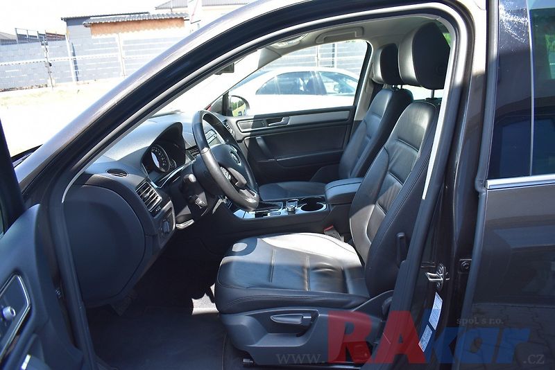 Volkswagen Touareg (2015) 3,0 TDI 4M - 193 kw - fotka 6 z 34
