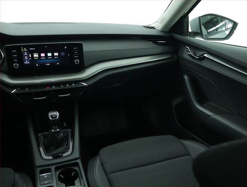 Škoda Octavia (2022) Ambition 2.0 TDI - fotka 8 z 15