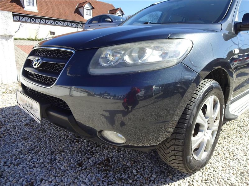 Hyundai Santa Fe 2.2 CRDI 114kW 4x4 AUTOMAT - fotka 12 z 55