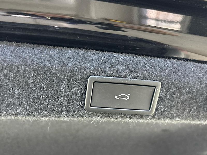 Škoda Octavia Top Selection DSG - fotka 28 z 29