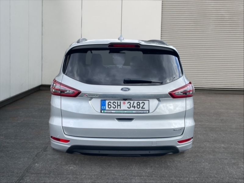 Ford S-MAX 2,5 DT HEV ST-Line AT - fotka 5 z 11