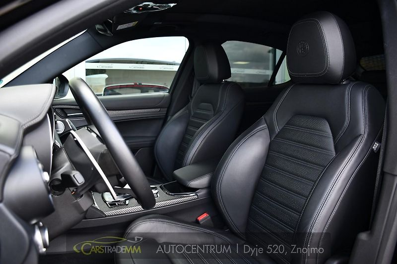 Alfa Romeo Stelvio 2.9V6 Bi-T.382 kW QUADRIFOGLIO - fotka 11 z 55