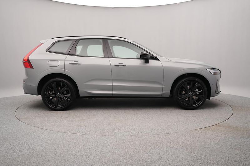 Volvo XC60 (2026) B5 AWD AUT PLUS BLACK EDITION - fotka 13 z 23