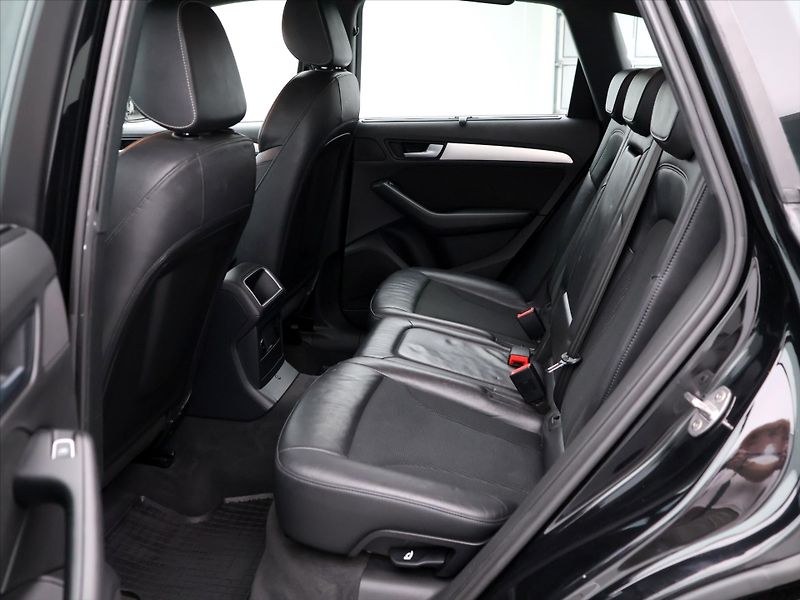 Audi Q5 3.0 TDI 180kW Quattro S-Tronic - fotka 13 z 38