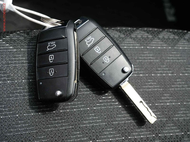 Kia Rio (2022) 1.2 DPi, 1.maj,ČR, Comfort - fotka 16 z 18