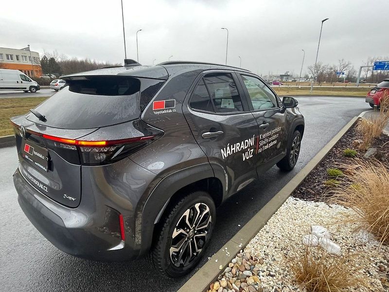 Toyota Yaris Cross 1.5 Hybrid 130k FWD Style - fotka 6 z 28