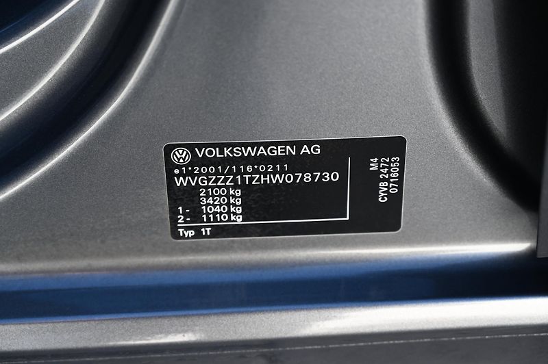 Volkswagen Touran 1.2TSI 81KW Comfort 7mist 3/17 - fotka 46 z 60