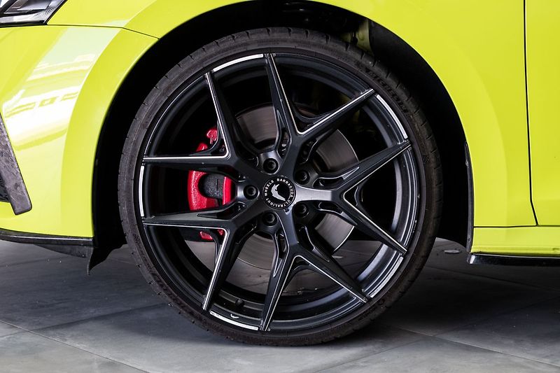 Škoda Octavia RS 2.0 TSI 225kW 2xKOLA*DPH*ČR - fotka 33 z 44