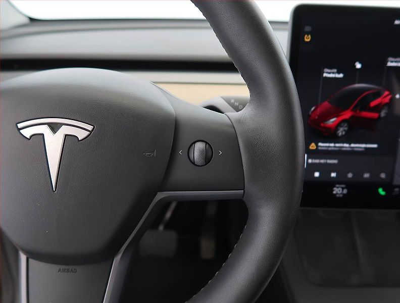 Tesla Model Y (2023) Long Range AWD 79kWh, SoH 91% - fotka 28 z 33