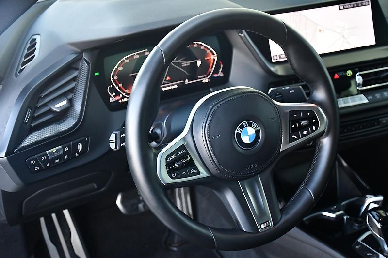 BMW Řada 2 218d M-SPORT 1M ČR - fotka 11 z 42