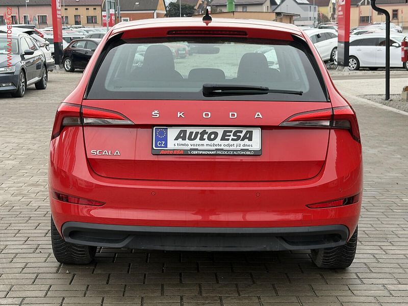 Škoda Scala (2019) 1.6 TDi, Ambition, DSG, LED - fotka 5 z 19