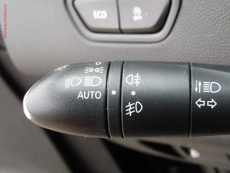 Renault Kadjar (2018) 1.2 TCe, Intense, AT, LED, TZ - fotka 12 z 19