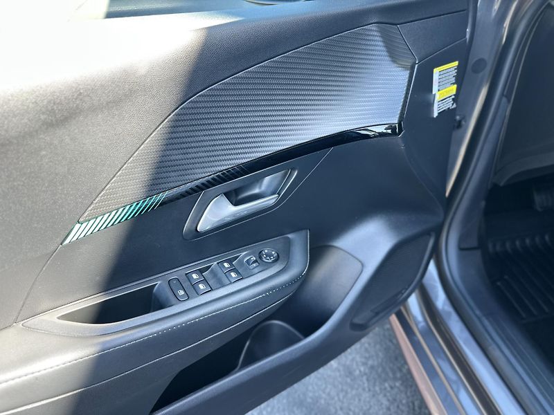 Peugeot 208 (2021) 1.2 PureTech ALLURE *AUTOMAT  - fotka 7 z 41