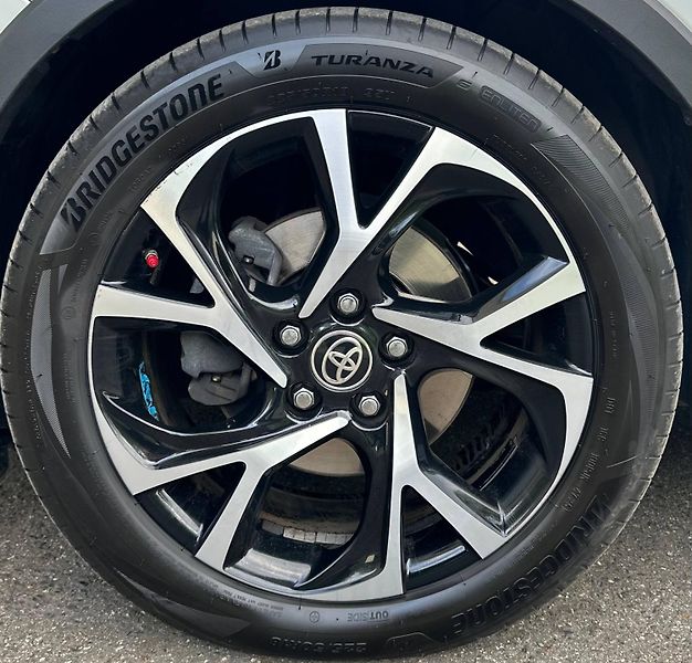 Toyota C-HR (2020) 2.0 HYBRID 112KW AUT 2020 - fotka 7 z 34