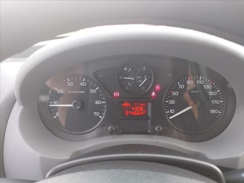 Citroën Jumpy 2,0 88KW - fotka 13 z 16