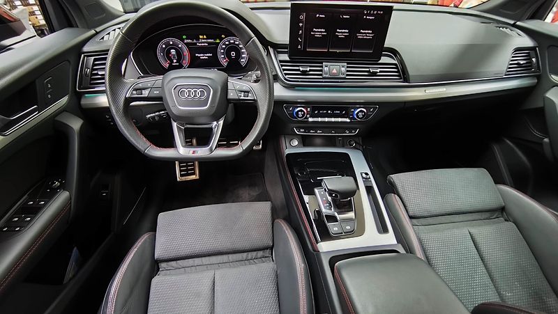 Audi Q5 (2023) Sportback S-line, B&O, Quattro - fotka 66 z 95