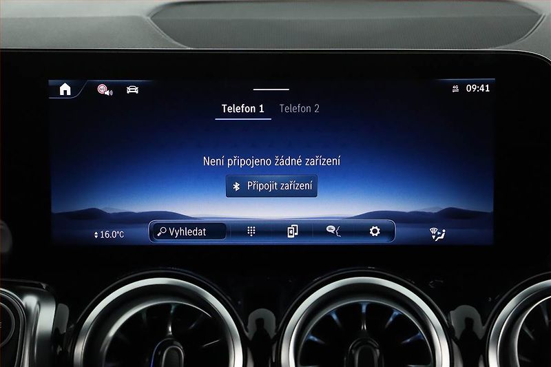 Mercedes-Benz GLB (2025) 200 d, AMG Line, Navigace - fotka 15 z 25