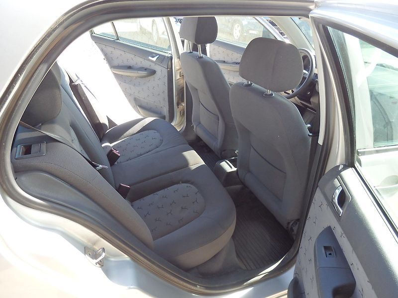 Škoda Fabia 1.4 16V 2x AIRBAG, ASR - fotka 9 z 14
