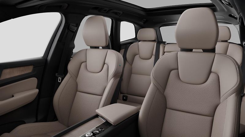 Volvo XC60 (2026) T6 LONG RANGE PLUS BRIGHT AUT - fotka 11 z 14