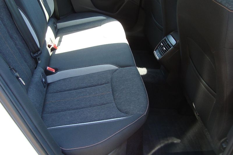 Škoda Kamiq (2020) Style 1.0 TSi,ČR,1Maj.S.Kniha - fotka 35 z 74