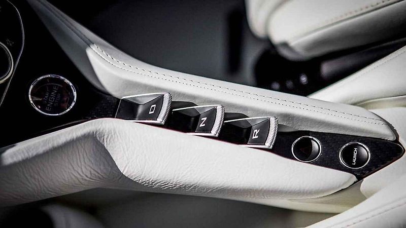 McLaren 720S a Rolls-Royce Dawn v odstínech sběratele Michaela Fuxe.