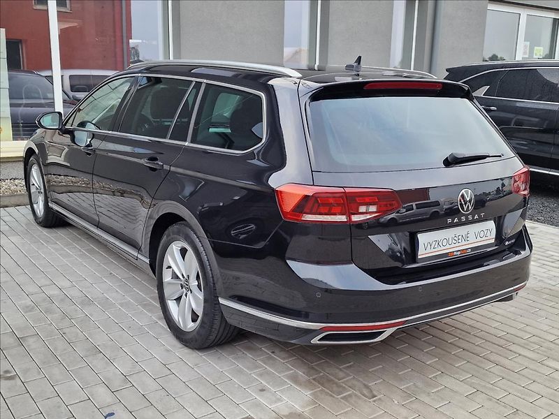 Volkswagen Passat 2.0 TDI 147kW 4MOT DSG Eleganc - fotka 8 z 50