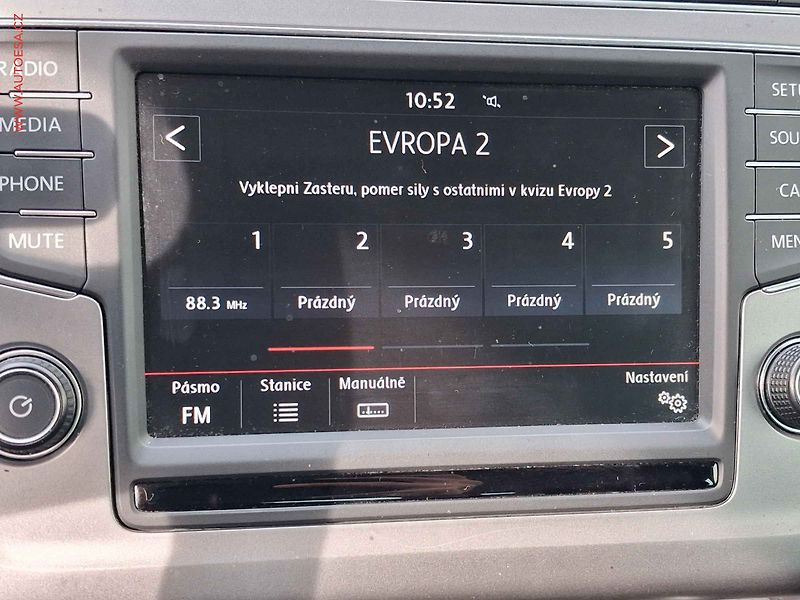 Volkswagen Polo (2015) 1.4 TDi, Lounge - fotka 16 z 18