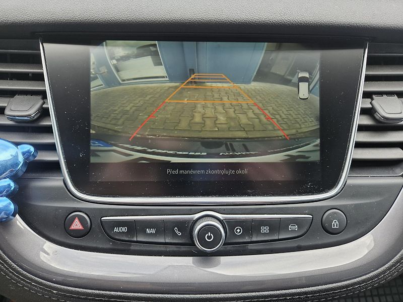 Opel Grandland X (2020) Plug-In Hybrid 200 4x4 EAT8 - fotka 21 z 31