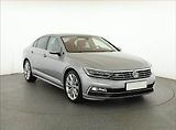 Volkswagen Passat (2020) R-Line 2.0 TSI - náhled 1