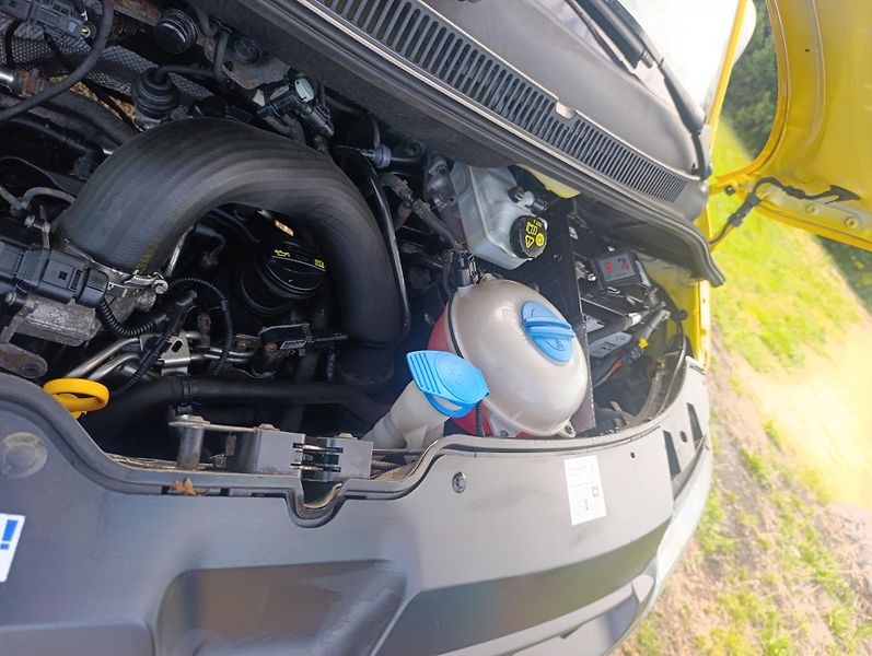 Volkswagen Transporter (2015) 2.0 TDi 84kw tažné 2x b.dv DPH - fotka 20 z 21