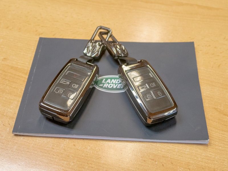 Land Rover Range Rover Evoque (2020) 2.0D 110KW - R dynamic - fotka 47 z 47