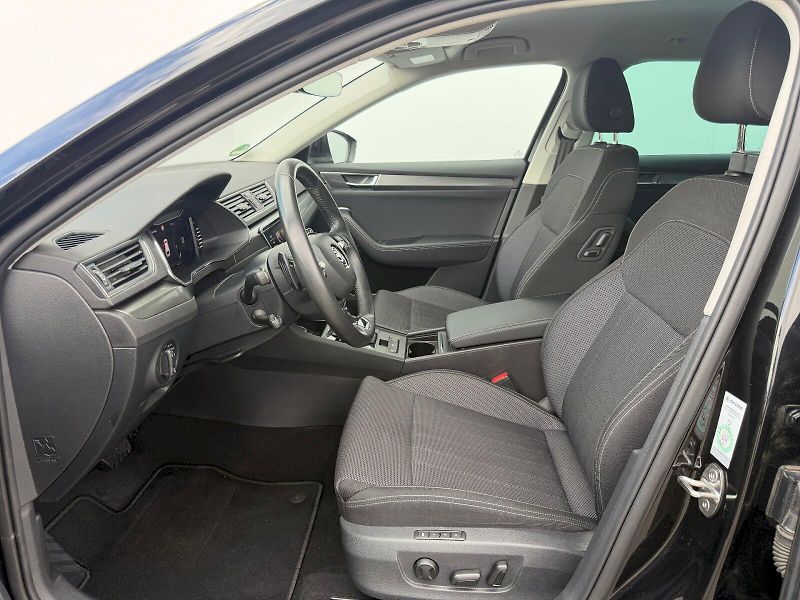 Škoda Superb (2023) 2.0 TDI 110kW DSG Style Plus - fotka 5 z 35