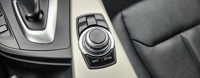 BMW Řada 3 (2015) 3 - 2.0d*XENON*AUTOMAT*TAŽNÉ* - fotka 24 z 50