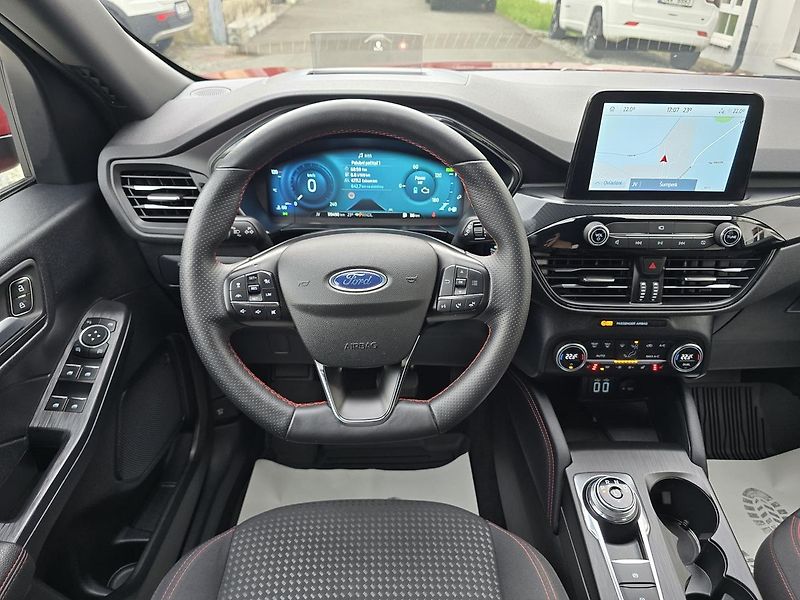 Ford Kuga 2.5 140kW 4x4 AWD ST-LINE -DPH - fotka 9 z 43