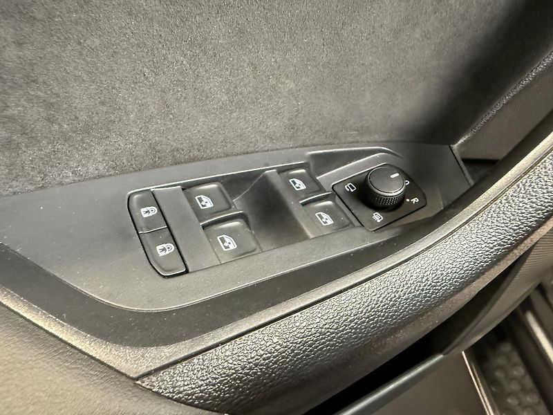 Škoda Kodiaq 2.0 TDI 147 kW Sportline Excl. - fotka 10 z 17