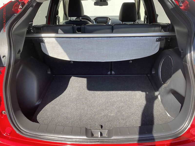 Mitsubishi Eclipse Cross (2018) 1.5 T-MIVEC 4x4, TOP, AT, LED - fotka 7 z 21