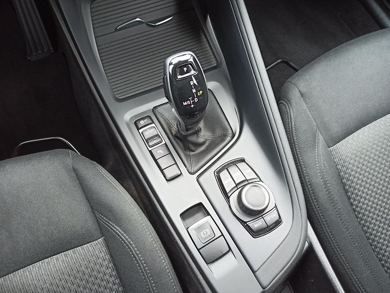 BMW X1 sDRIVE 20i 141kW ČR  - fotka 20 z 28