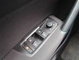 Volkswagen Touran (2017) R-Line 2.0 TDI, Automat - náhled 15