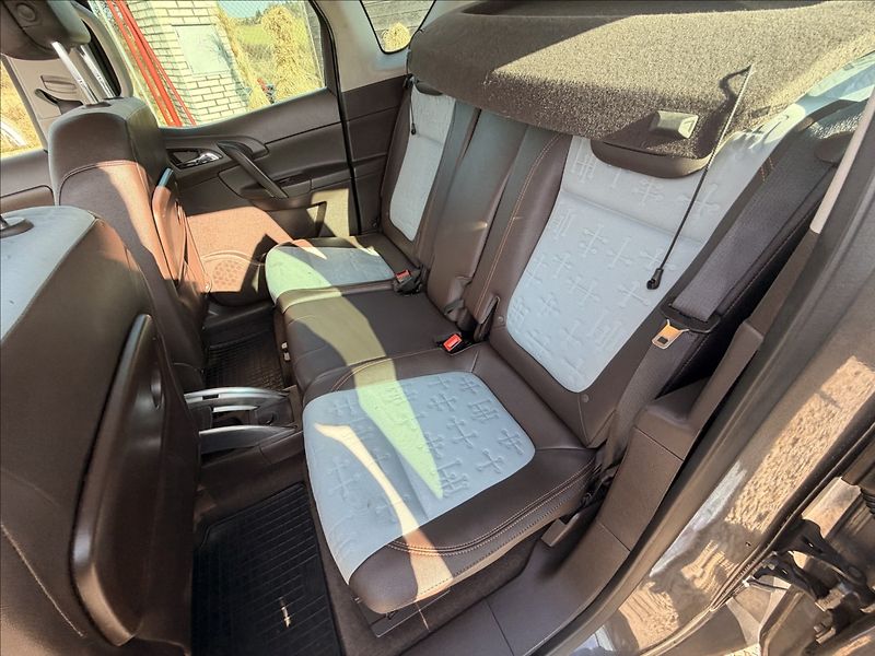 Opel Meriva 1,7 CDTI AUTOMAT - fotka 17 z 27