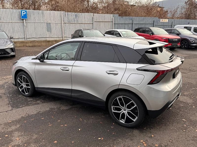 MG MG4 (2025) Electric Exclusive (64 kWh) - fotka 7 z 41