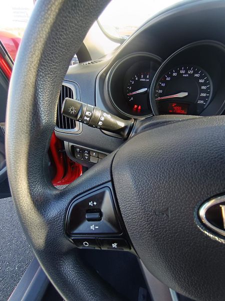 Kia Rio (2012) - fotka 14 z 32