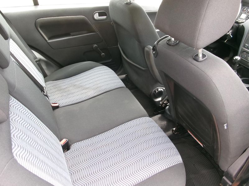 Ford Fusion (2009) 1,4 16V KLIMA ČR TAŽNÉ - fotka 16 z 26