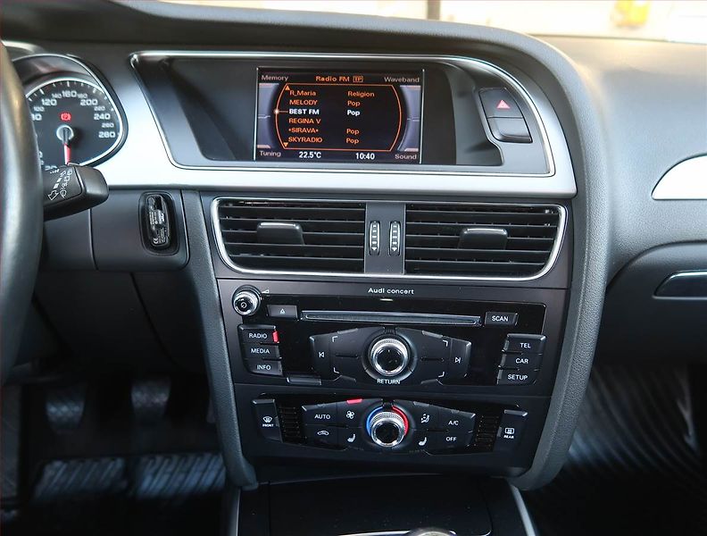 Audi A4 (2015) Ambiente 1.8 TFSI, Serv.kniha - fotka 12 z 17