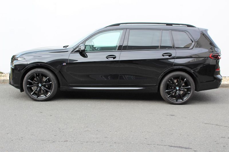 BMW X7 xDrive40d Mpaket CZ - fotka 8 z 26