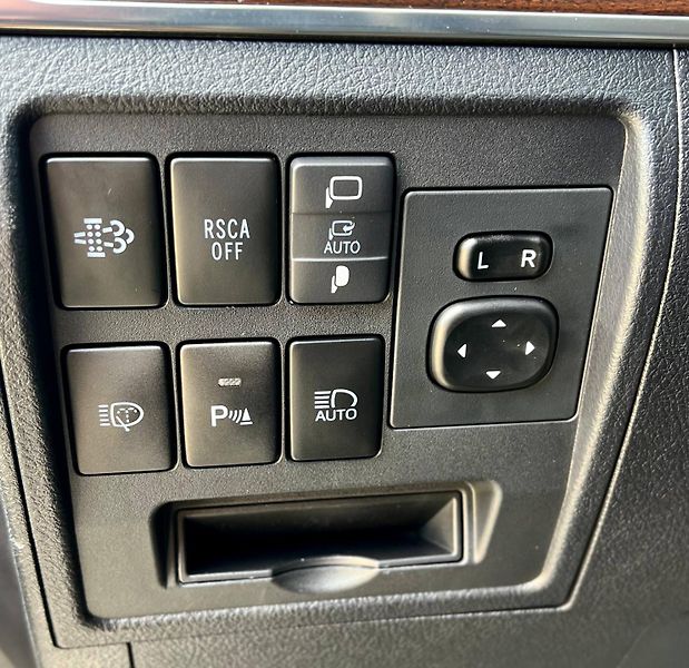 Toyota Land Cruiser (2020) 4.5 V8 DIESEL 2020 – TUNING - fotka 18 z 42