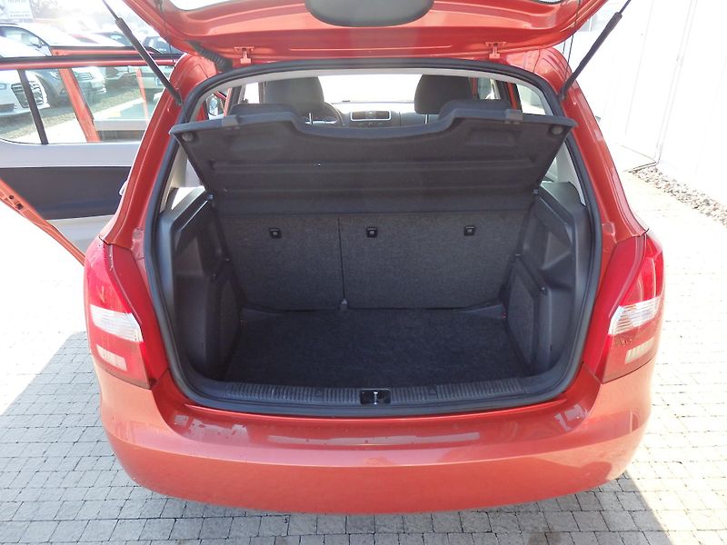 Škoda Fabia 1.2 HTP 51 kW KLIMATIZACE - fotka 8 z 15